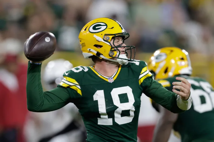 As NFL roster deadline nears, several teams make trades
